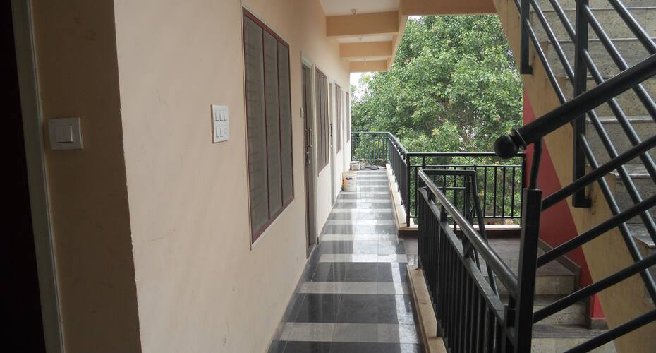 Balaji Lodge, Kakinada 1